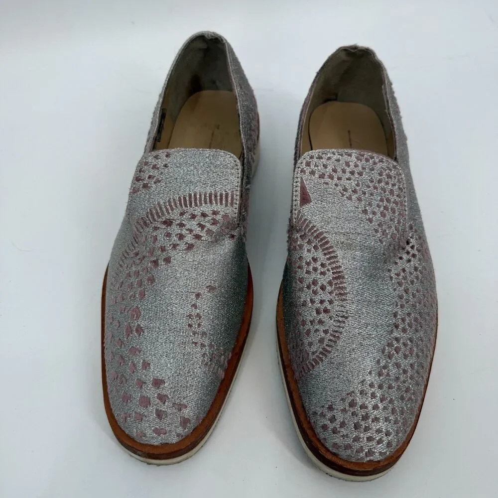 Free People Metallic Knit Loafers Silver Pink Embroidered Shoes Size 40 US 9.5